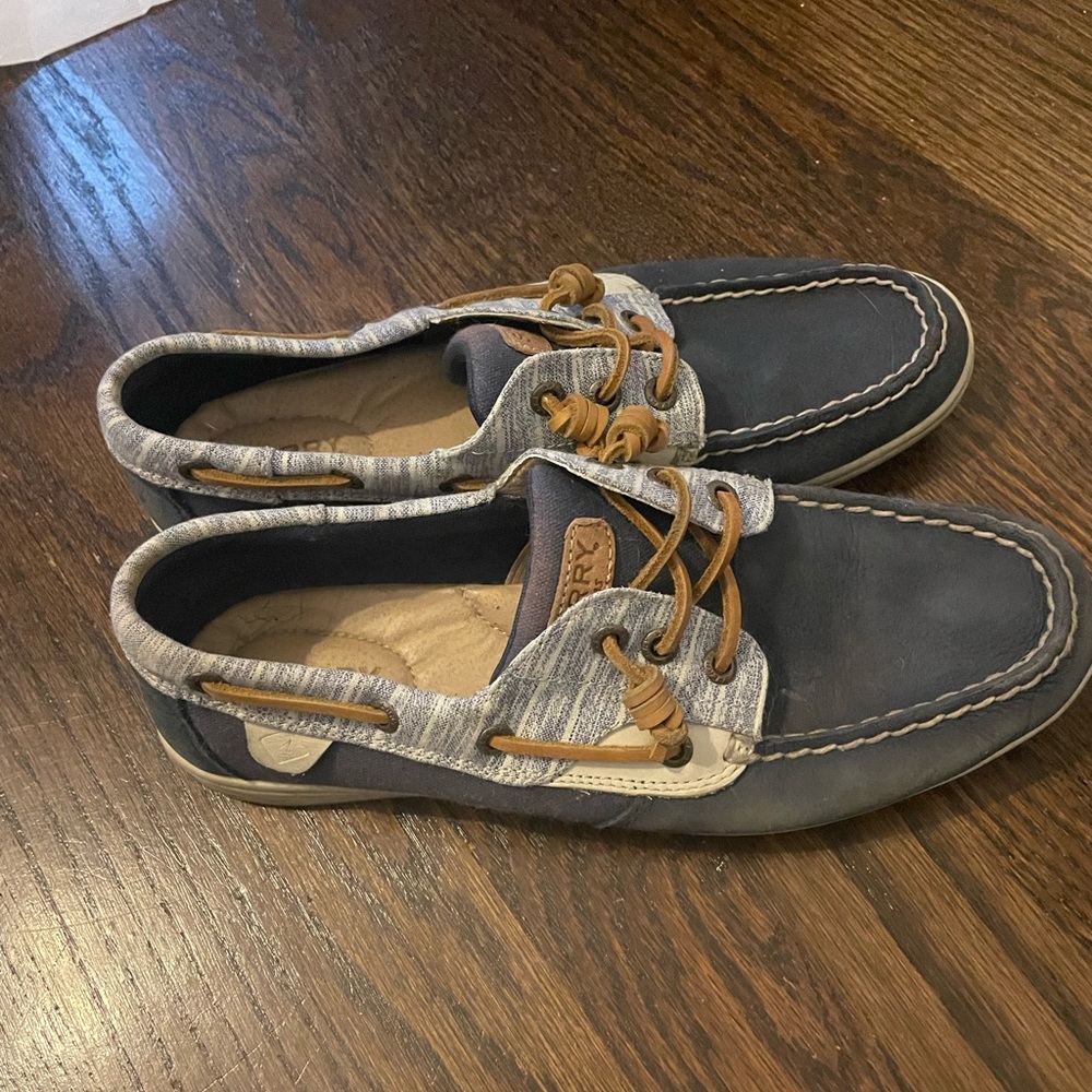 Sperry boat shoes